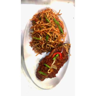 Jollof Spaghetti and Spicy Turkey