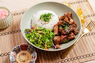 Cơm Tấm Thịt Nướng - riso con collo di maiale marinato