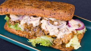 Панини с томлёным говяжьим ребром