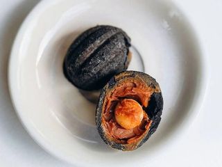 Горішки з макадамі