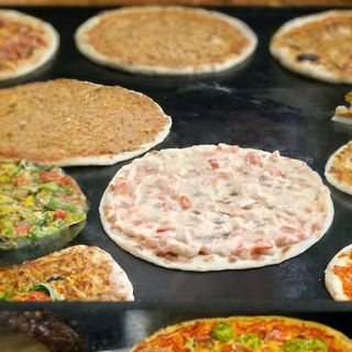 Placinta traditionala libaneza cu kishik