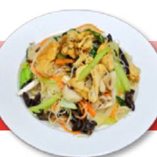 65-Fideos de arroz con pollo