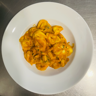 57 Tortellini Bella