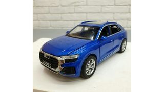 Audi Q8 металл звук/свет