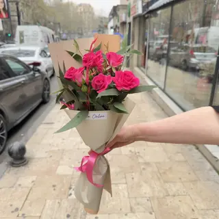 1 raspberry rose