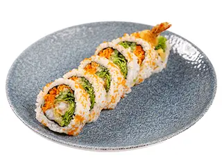 Uramaki Z krewetkami w tempurze i chrupkami z tempury