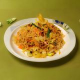 Fideos De Arroz Con Tres Delicias