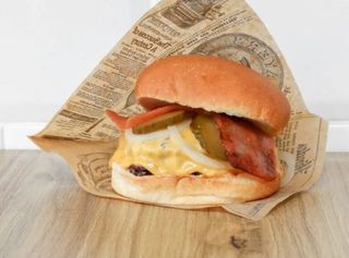 Hamburguesa De Pollo Y Bacon