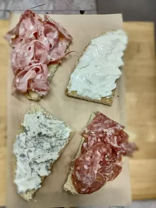 Bruschetta Mista  (4 Uds.)