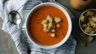 პომიდვრის კრემ-სუპი