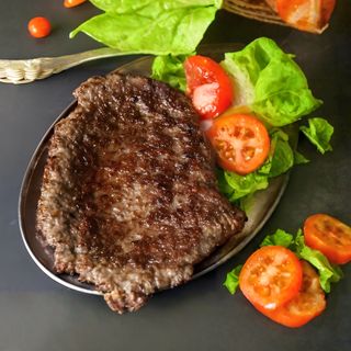 Mala punjena pljeskavica 200 grama