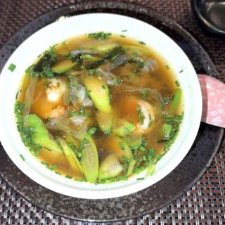 14.- Sopa De Miso Con Algas Y Espárragos