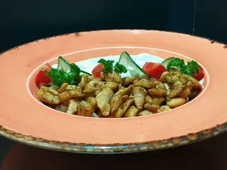 Jogurt sos salata piletina