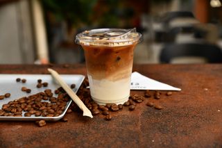 MILK TEA CAFFE(鸳鸯奶茶）