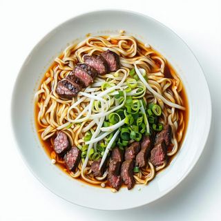 Tagliatelle alla vietnamita manzo e germogli