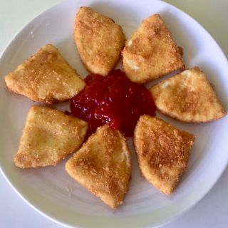 Queso Frito Con Mermelada De Tomate