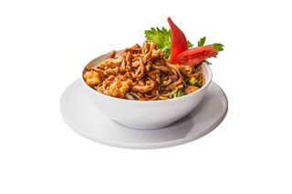 134. Спагети с пилешко (800г)