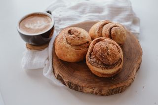 Maślany ślimak cynamonowy