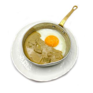 Huevo frito con foie