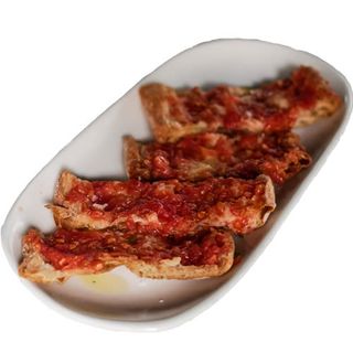 Pan De Coca Con Tomate Y Aceite De Oliva Virgen