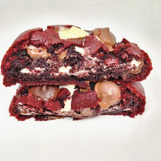 Red Velvet Cookies Triple Choque de Chocolate