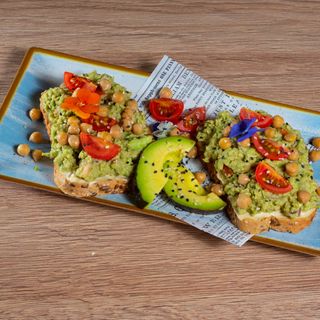 Avocado Humus Toast