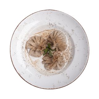 CHINKALI Z BOROWIKAMI I PIECZARKAMI