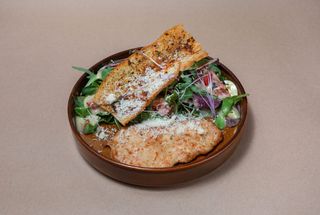 Салат Цезар з куркою гриль (210г)