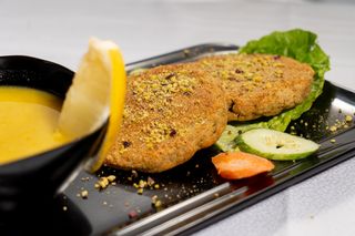 Kebbé grillée avec soupe de lentilles