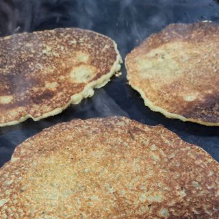 Placki z blachy z wyrzoskami