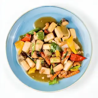 Tofu w ciemnym sosie
