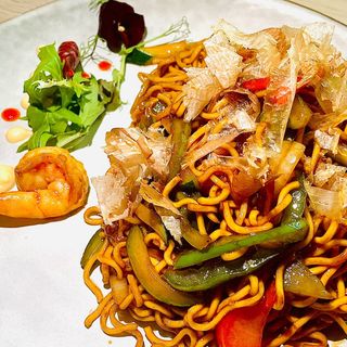 N69' Yakisoba Con Gamba