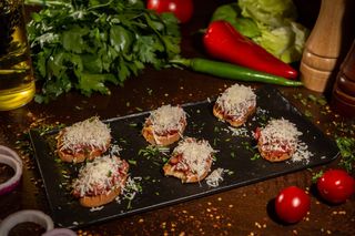 Bruschete cu parmezan