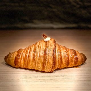 Croissant Relleno De Tarta De Queso