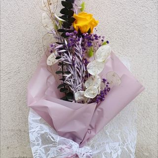 Rosa preservada "amarilla" 