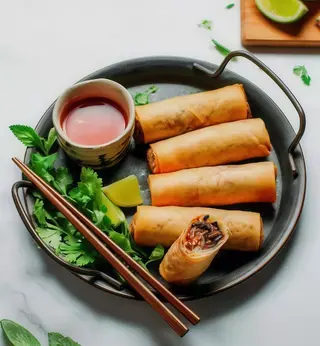 94- Rollitos de primavera vegetarianos (4 uds.)