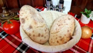 Chifla Roni (preparată și  coaptă de noi)