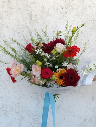 Buchet flori colorate