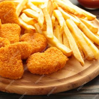 Nuggets De Pollo Con Patatas normal
