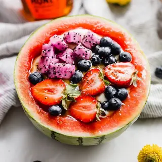 Hydrated melo yoghurt bowl