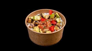 PULLED PORK CU OREZ, LEGUME SI SALATA DE VARZA 450G