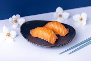 Nigiri łosoś 2 szt.
