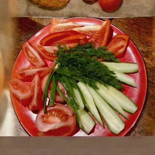 Свіжі фермерські овочі (340г)