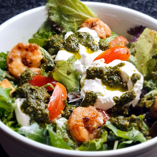 Salada Burrata e Gambas