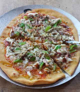 Pizza chicken (30 x 30 cm.)