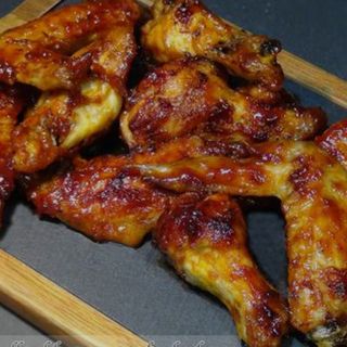 Alitas al estilo sejas