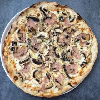Pizza carbonara
