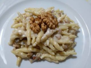 Strozzapreti gorgonzola e noci