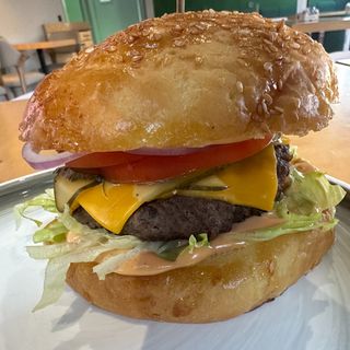 Чизбургер с телятиной