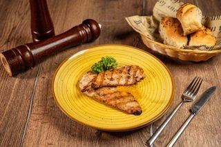 Piept de pui la grătar